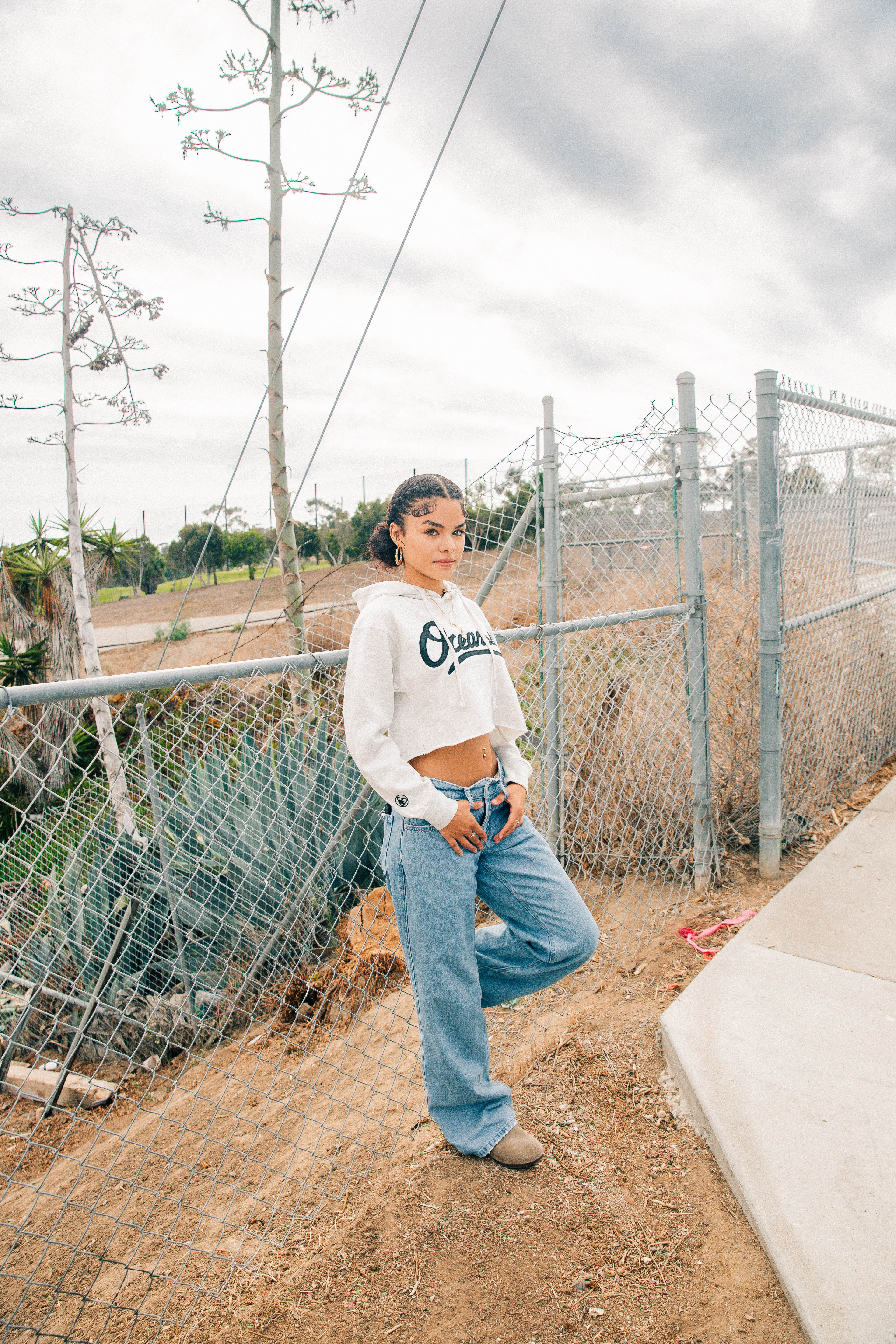 Classic Oceanside Crop Sweater (Oat/Black)