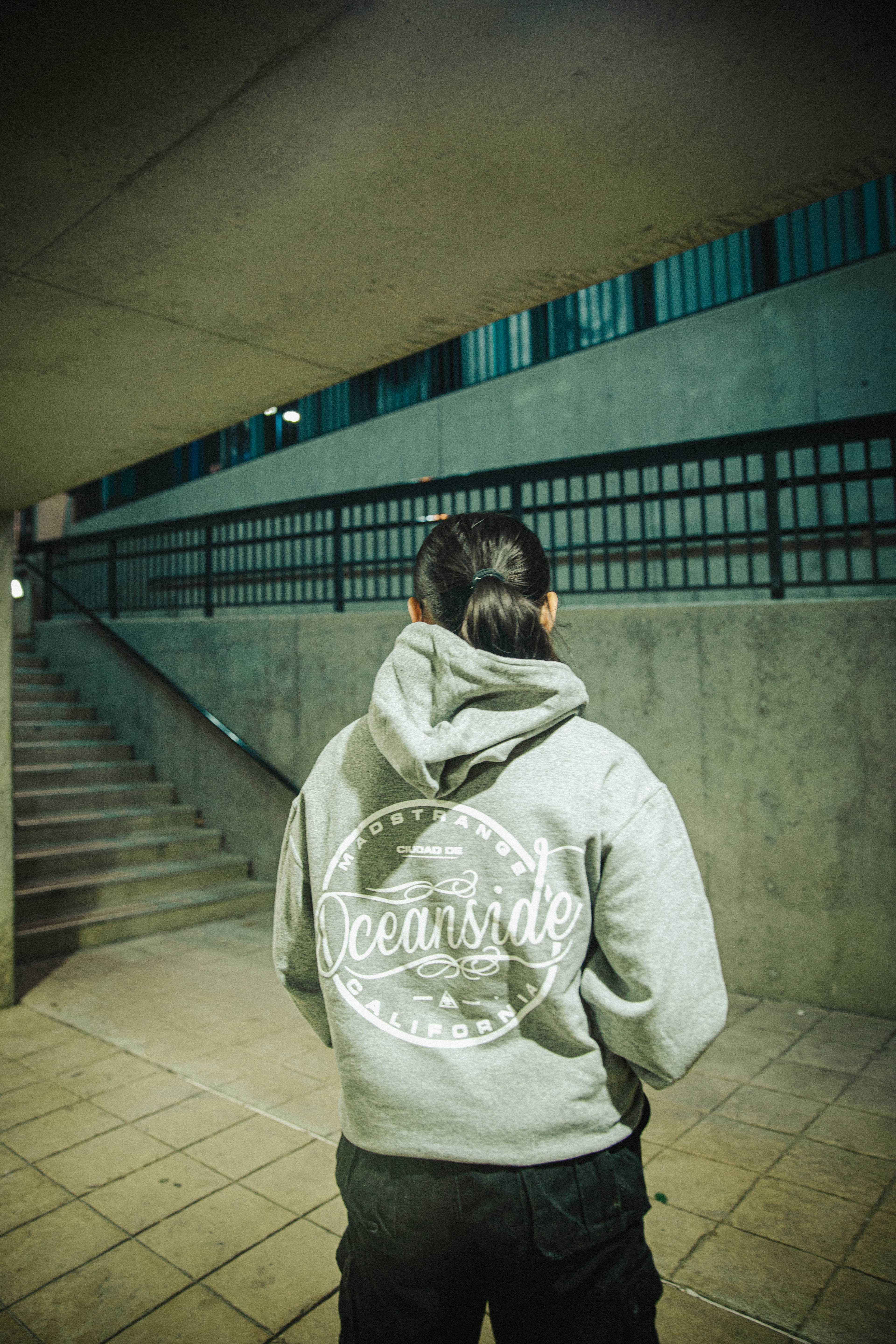 Ciudad Circle Hoodie (Gray)