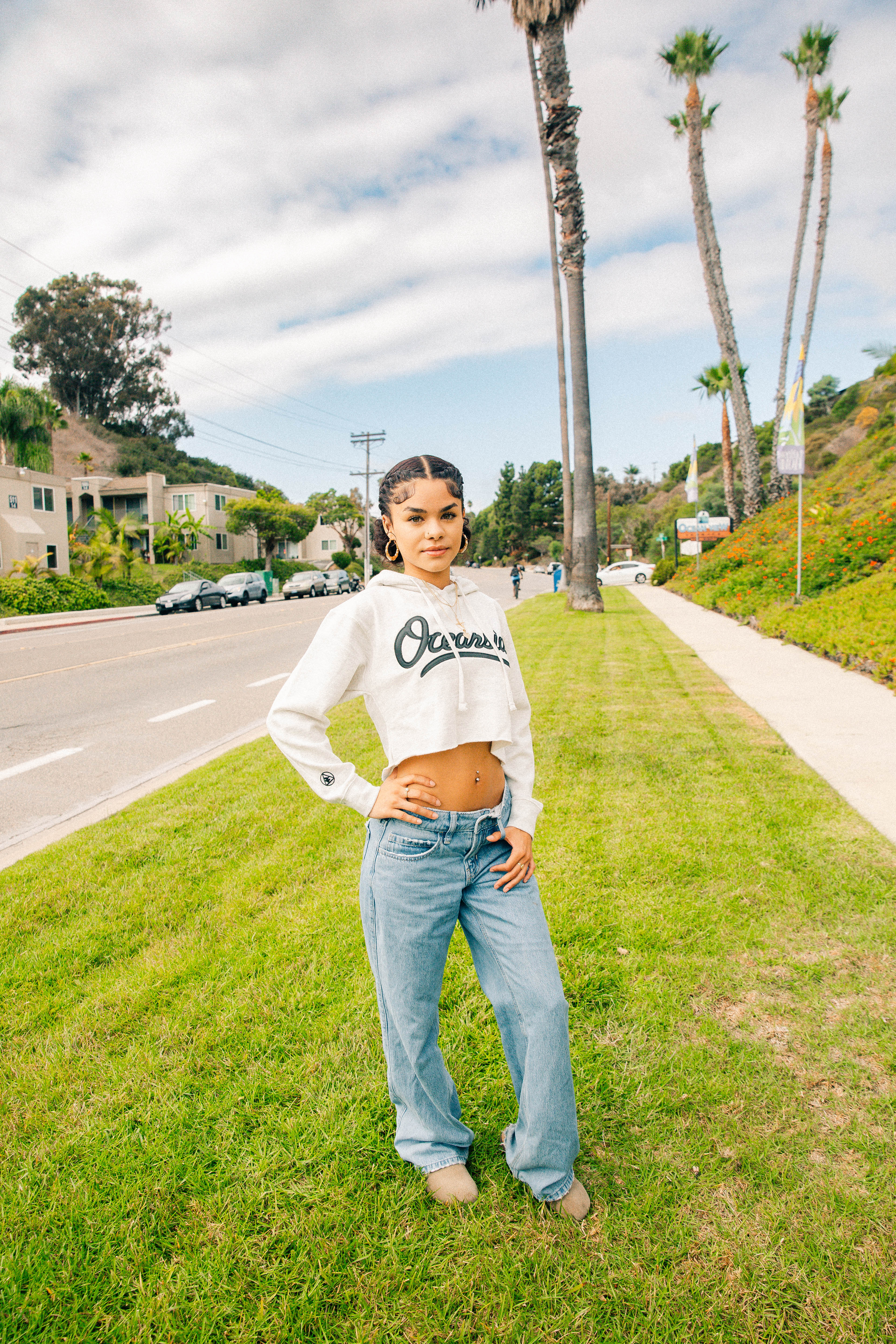 Classic Oceanside Crop Sweater (Oat/Black)