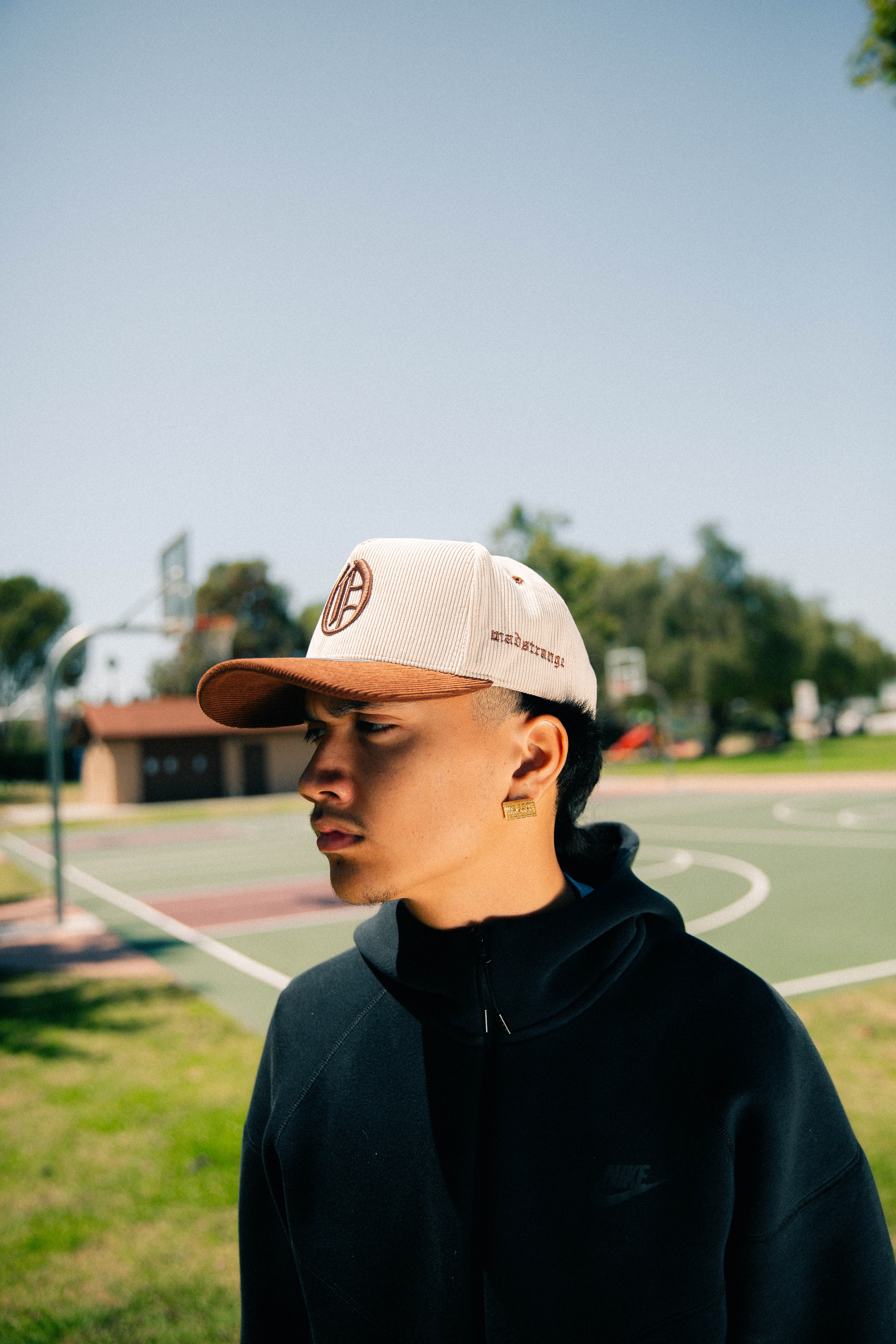 OOE Corduroy Hat (Beige/Brown)