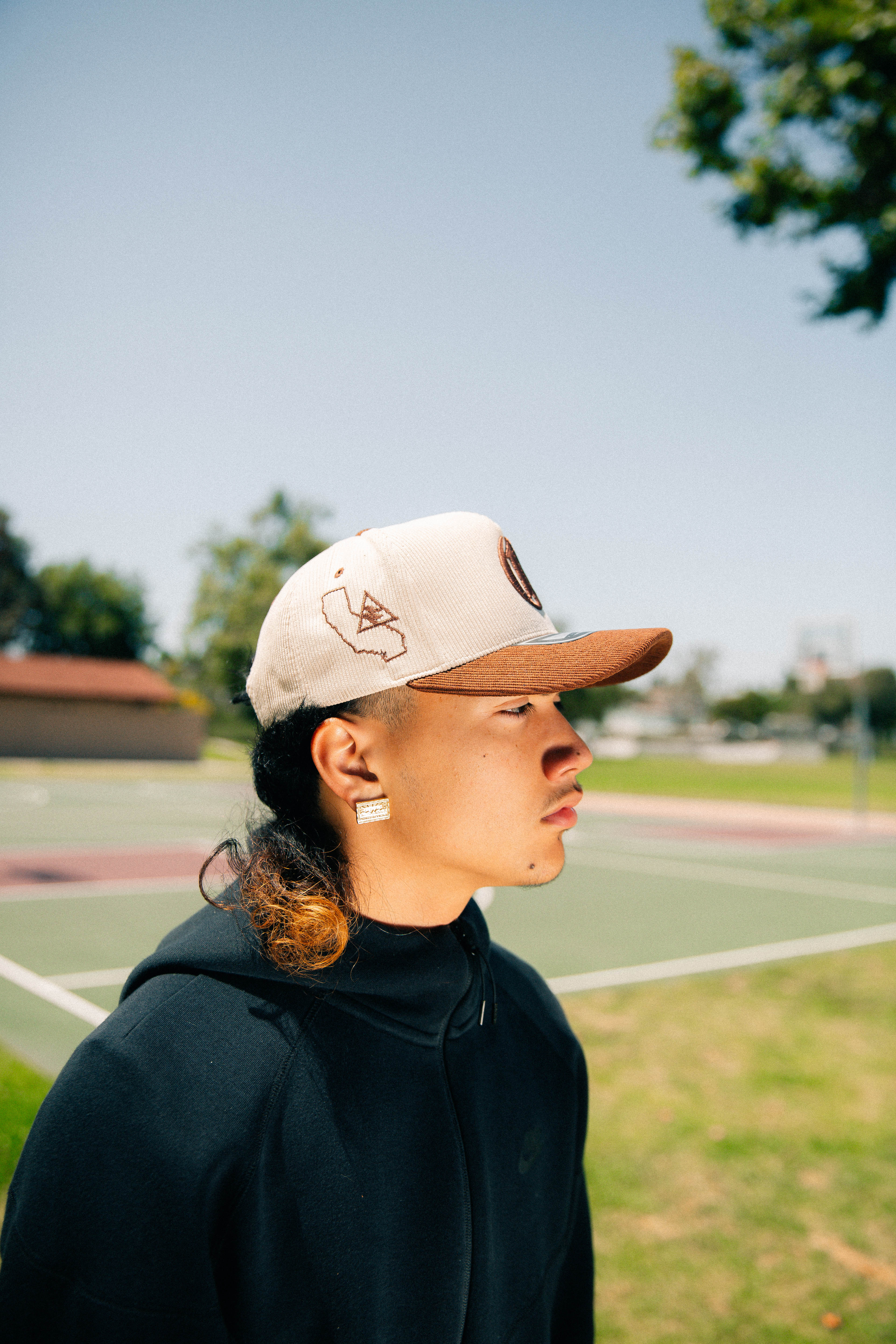 OOE Corduroy Hat (Beige/Brown)