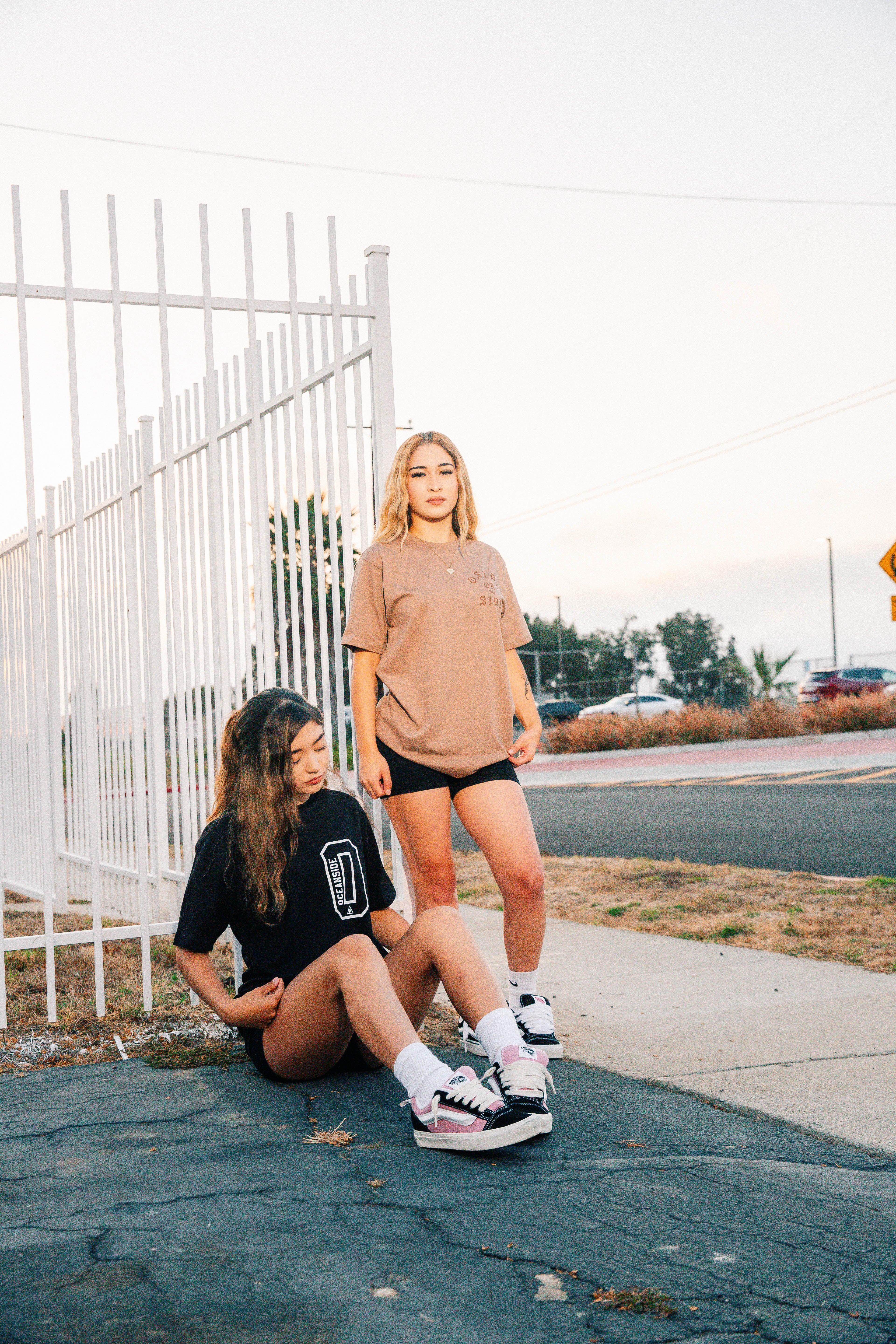 Oside or No Side T-Shirt (LATTE)