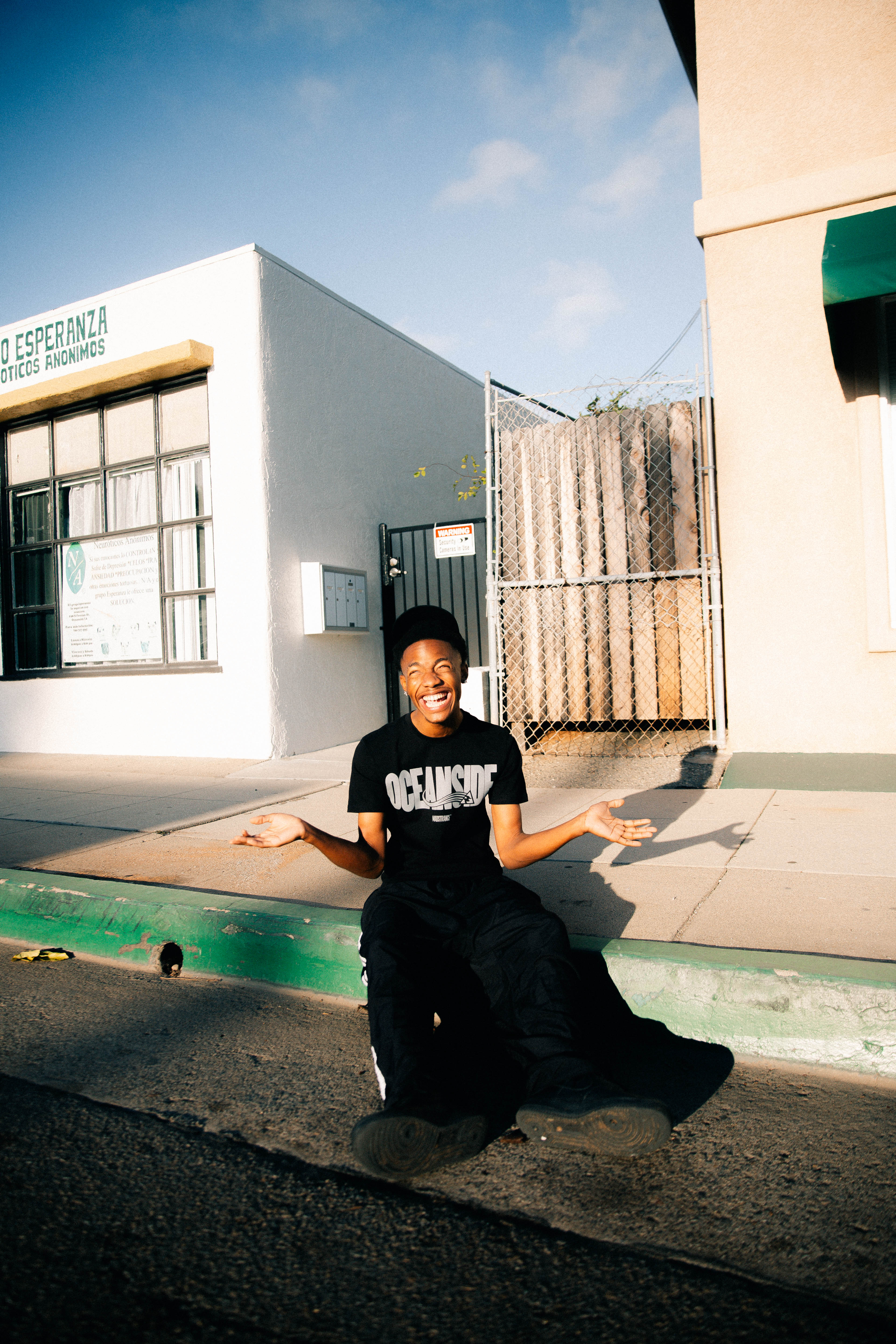 Oceanside Shooting Star T-Shirt (Black)