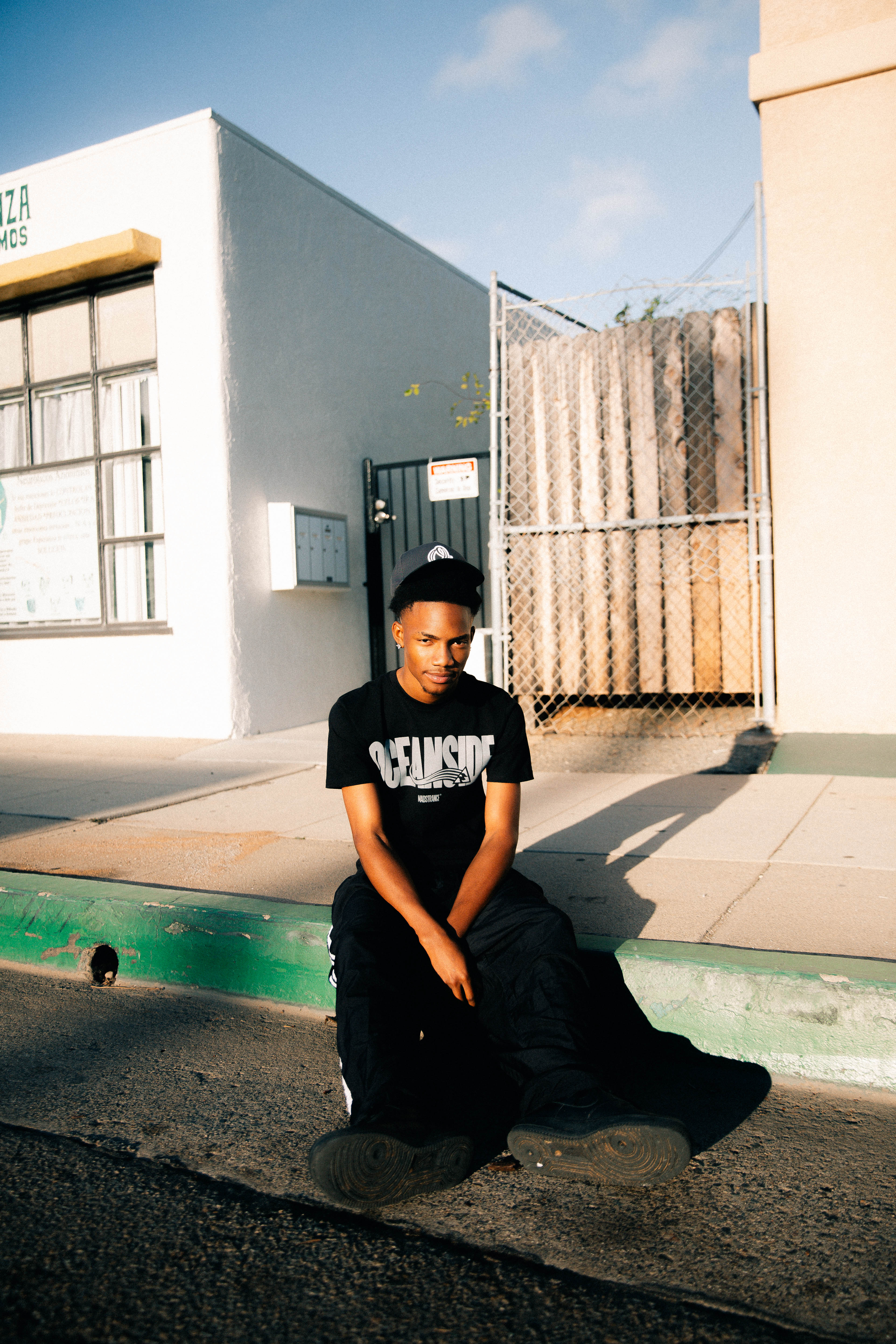 Oceanside Shooting Star T-Shirt (Black)