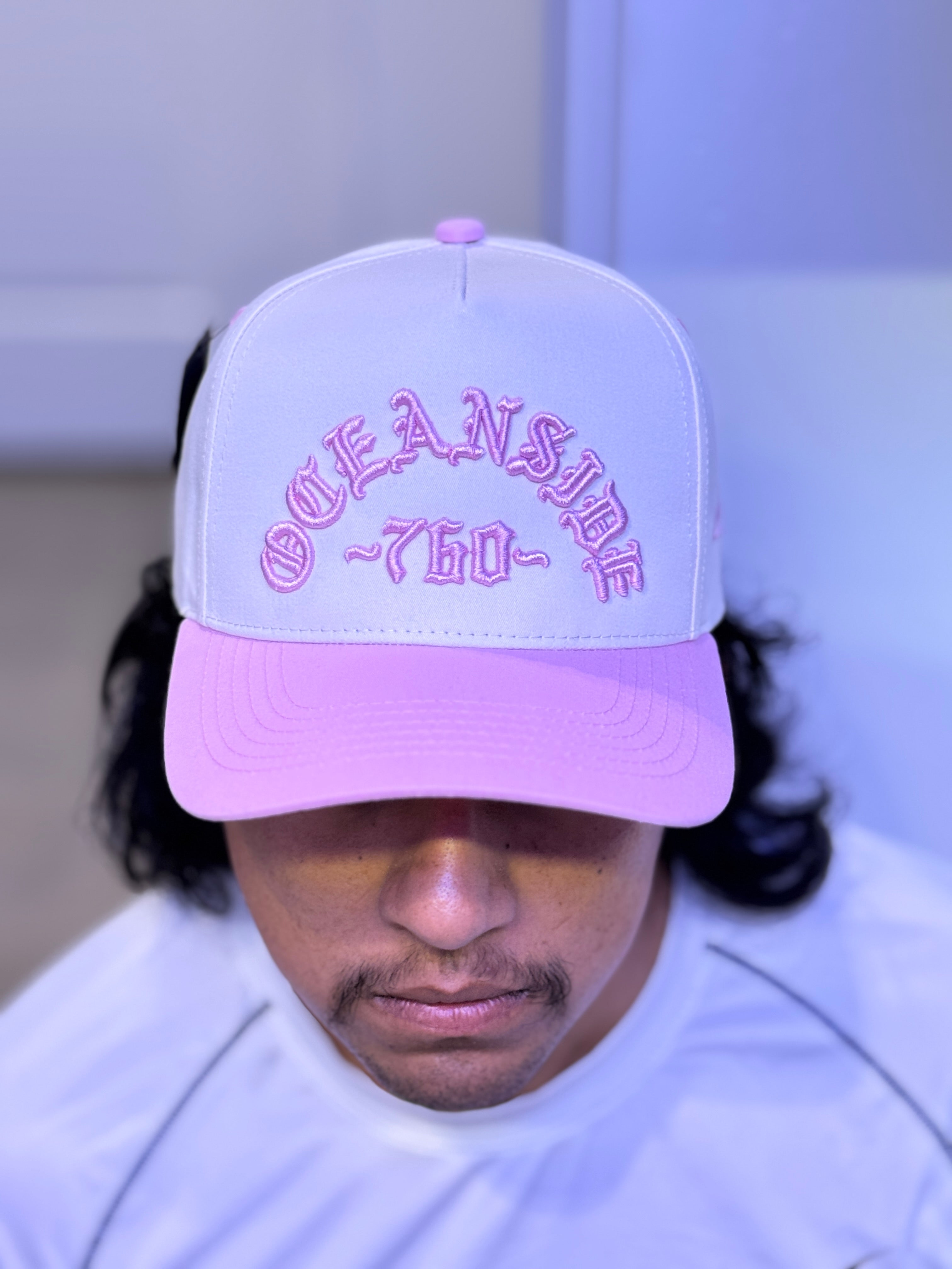 OE 760 Snapback (Bone & Pink)