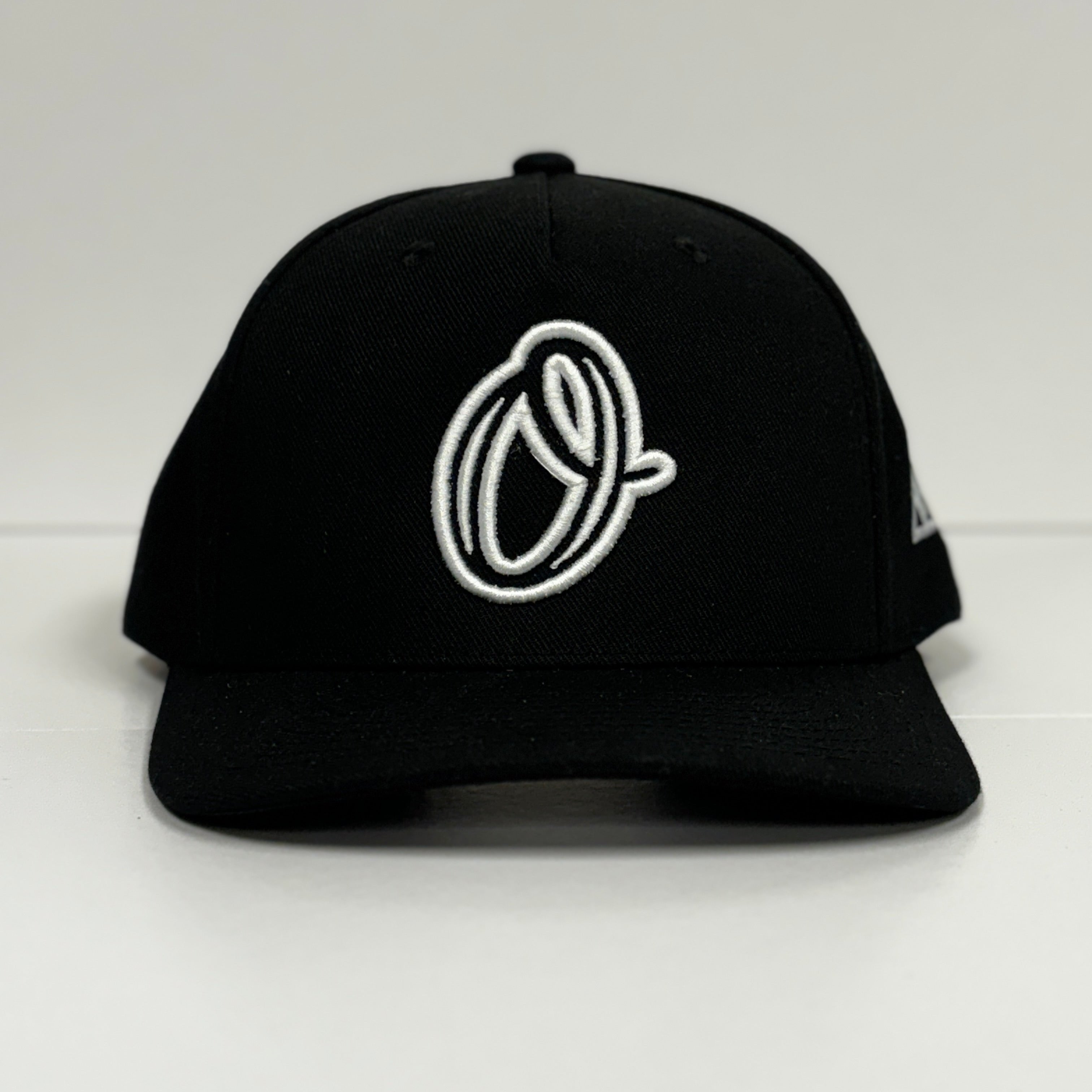 Cursive O Snapback