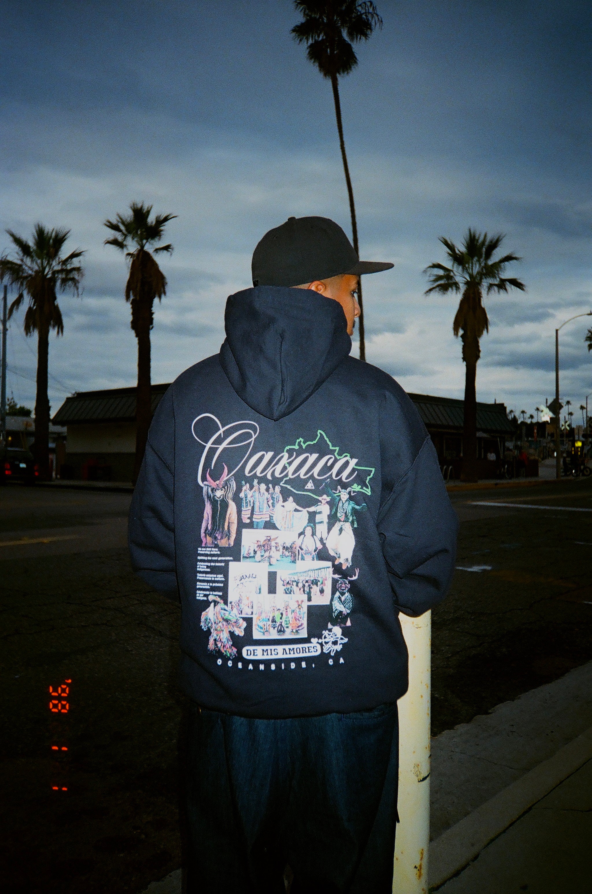 Oaxaca De Mis Amores Hoodie (Black)