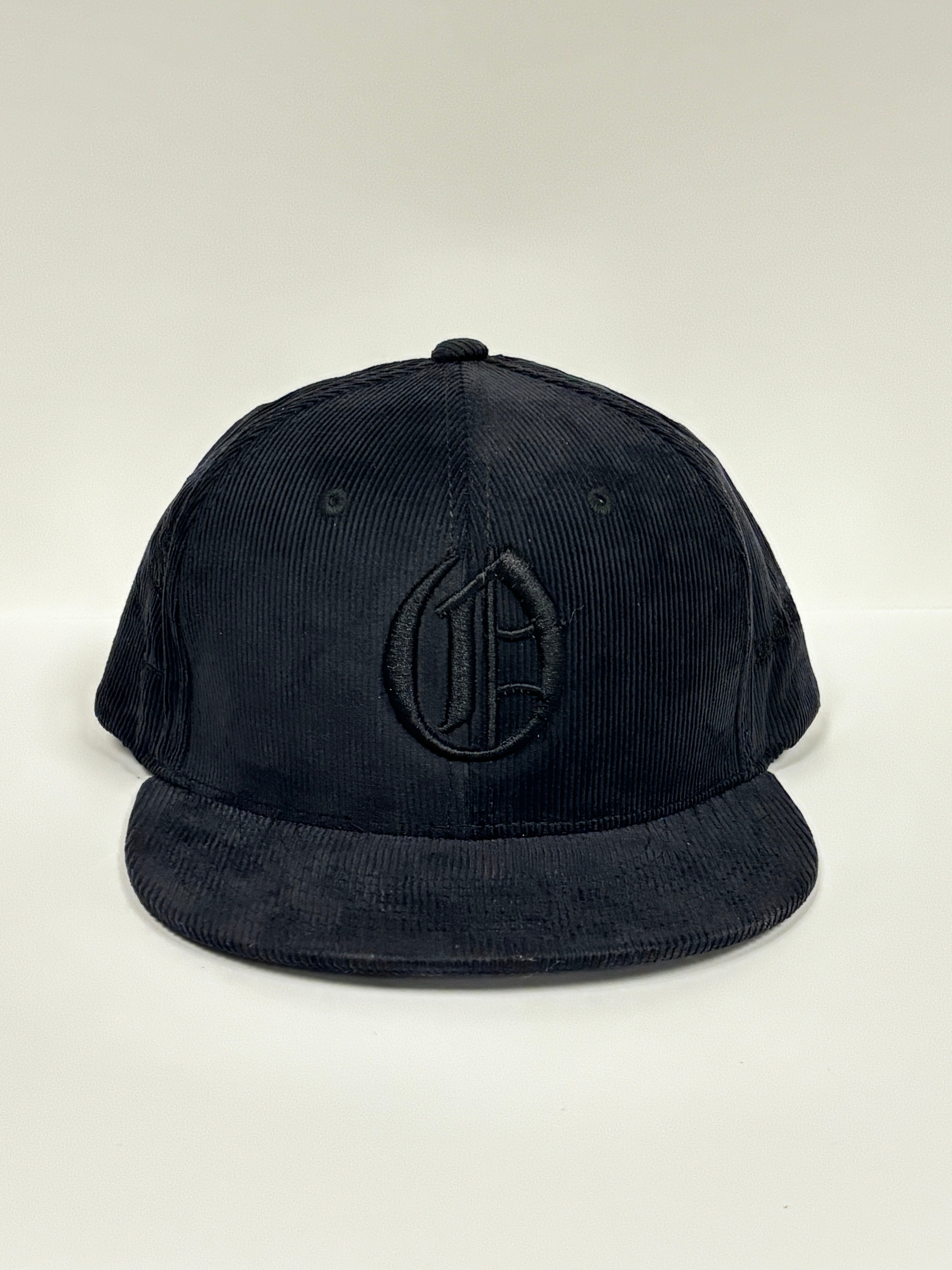 OOE Velvet Snapback