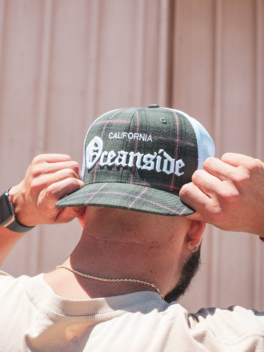 Old English Flannel Snapback (GREEN)